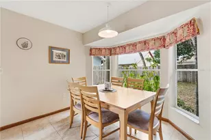 6937 42nd Ct E, Sarasota, FL 34243 - Photo 10