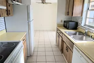 4224 Mercury Rd, Venice, FL 34293 - Photo 6