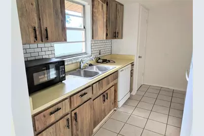 4224 Mercury Road, Venice, FL 34293 - Photo 8