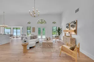 1005 Greystone Ln, Sarasota, FL 34232 - Photo 18