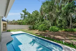 1005 Greystone Ln, Sarasota, FL 34232 - Photo 14