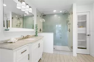 662 Apalachee Cir NE, Saint Petersburg, FL 33702 - Photo 22