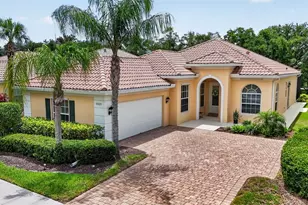 5821 Ferrara Dr, Sarasota, FL 34238 - Photo 2