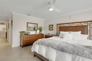 3902 Wilshire Dr, Sarasota, FL 34238 - Photo 4