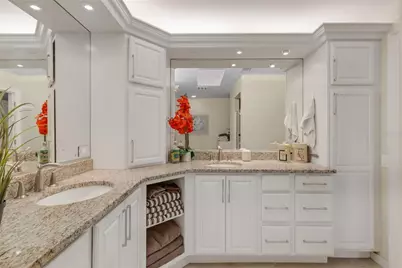 3902 Wilshire Drive #98, Sarasota, FL 34238 - Photo 8