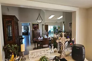 3902 Wilshire Dr, Sarasota, FL 34238 - Photo 14