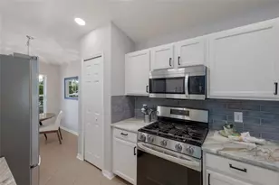 6110 Blue Runner Ct, Bradenton, FL 34202 - Photo 8