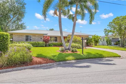1961 42nd Street N, Saint Petersburg, FL 33713 - Photo 2