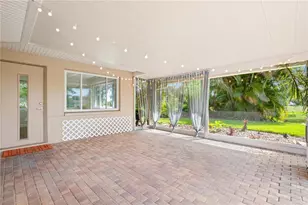 1961 42nd St N, Saint Petersburg, FL 33713 - Photo 18