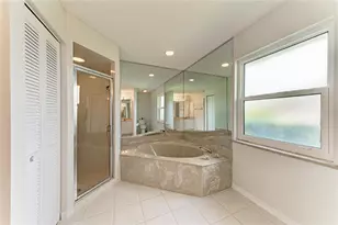 5032 Southern Pine Cir, Venice, FL 34293 - Photo 32