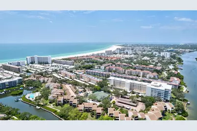 1700 Cove II Place #310, Sarasota, FL 34242 - Photo 2