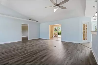 5207 86th Street Court W, Bradenton, FL 34210 - Photo 6