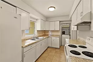 4512 19th St Cir W, Bradenton, FL 34207 - Photo 14