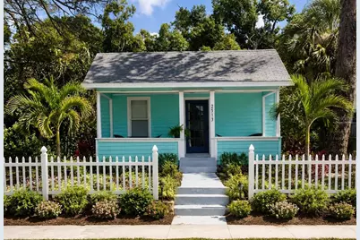 2513 8th Avenue W, Bradenton, FL 34205 - Photo 1