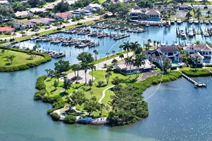 321 Lookout Point Dr, Osprey, FL 34229 - Photo 70