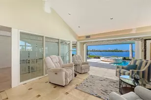 321 Lookout Point Dr, Osprey, FL 34229 - Photo 14