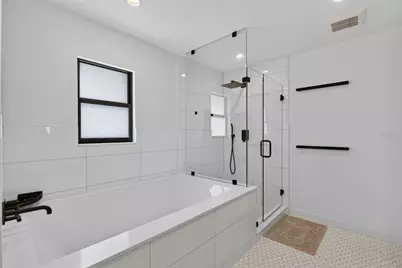 2341 Arborfield Lane, Sarasota, FL 34235 - Photo 14