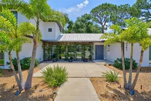 2341 Arborfield Ln, Sarasota, FL 34235 - Photo 6