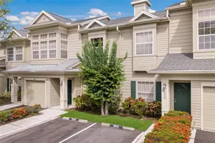 7633 Plantation Cir, University Park, FL 34201 - Photo 2