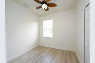 7919 Limestone Lane #13-204, Sarasota, FL 34233 - Photo 14