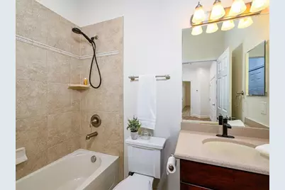 7919 Limestone Lane #13-204, Sarasota, FL 34233 - Photo 18