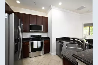 7919 Limestone Lane #13-204, Sarasota, FL 34233 - Photo 12