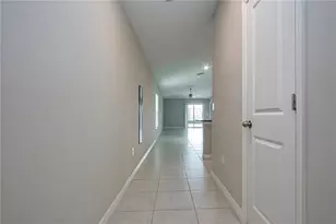 9437 Lemon Drop Loop, Sun City Center, FL 33573 - Photo 14