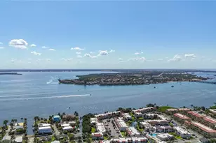 1801 Gulf Dr N, Bradenton Beach, FL 34217 - Photo 60