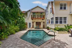 4451 Charles Ln, Sarasota, FL 34234 - Photo 4