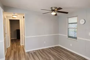 7111 142nd Ave N, Largo, FL 33771 - Photo 4