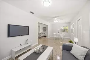 5726 Waneta Pl, Sarasota, FL 34231 - Photo 18