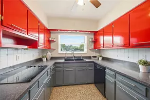5726 Waneta Pl, Sarasota, FL 34231 - Photo 24