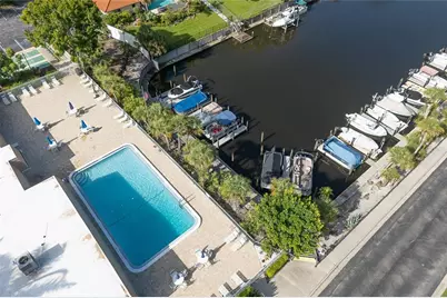 2126 Riverbluff Parkway #V323, Sarasota, FL 34231 - Photo 62