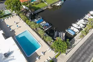 2126 Riverbluff Pkwy, Sarasota, FL 34231 - Photo 62