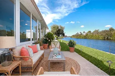 2126 Riverbluff Parkway #V323, Sarasota, FL 34231 - Photo 2