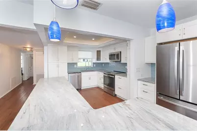 2126 Riverbluff Parkway #V323, Sarasota, FL 34231 - Photo 14