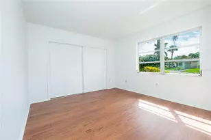 2126 Riverbluff Pkwy, Sarasota, FL 34231 - Photo 48