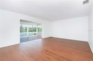 2126 Riverbluff Pkwy, Sarasota, FL 34231 - Photo 24