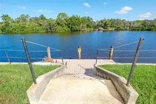 2126 Riverbluff Pkwy, Sarasota, FL 34231 - Photo 36