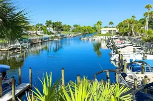 2126 Riverbluff Pkwy, Sarasota, FL 34231 - Photo 74