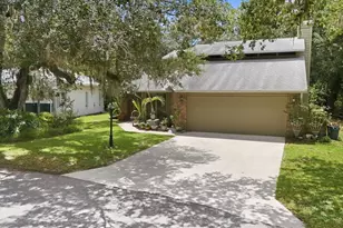 1063 Greystone Ln, Sarasota, FL 34232 - Photo 1