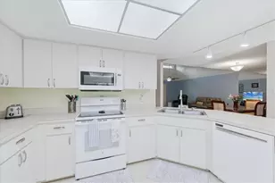 3412 Tallywood Cir, Sarasota, FL 34237 - Photo 16