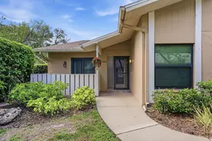 3412 Tallywood Cir, Sarasota, FL 34237 - Photo 2