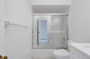 5617 Evergreen Dr, Sarasota, FL 34233 - Photo 28