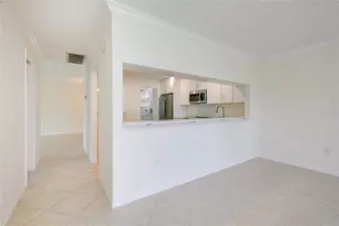 5617 Evergreen Dr, Sarasota, FL 34233 - Photo 24