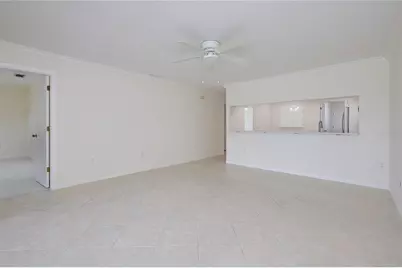 5617 Evergreen Dr #27, Sarasota, FL 34233 - Photo 22