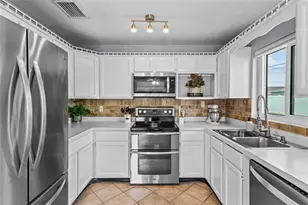 3943 Eton Pl, Sarasota, FL 34241 - Photo 6