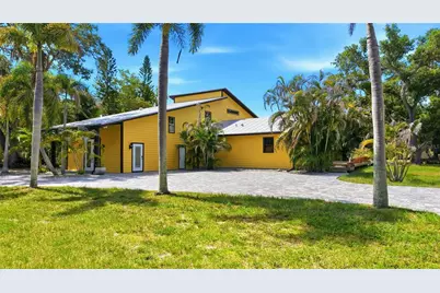 3348 Alamo Lane, Sarasota, FL 34235 - Photo 10
