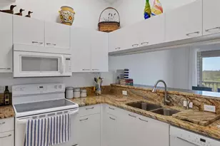 3607 E Bay Dr, Bradenton Beach, FL 34217 - Photo 12