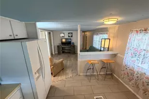 208 50th Ave Dr E, Bradenton, FL 34203 - Photo 14